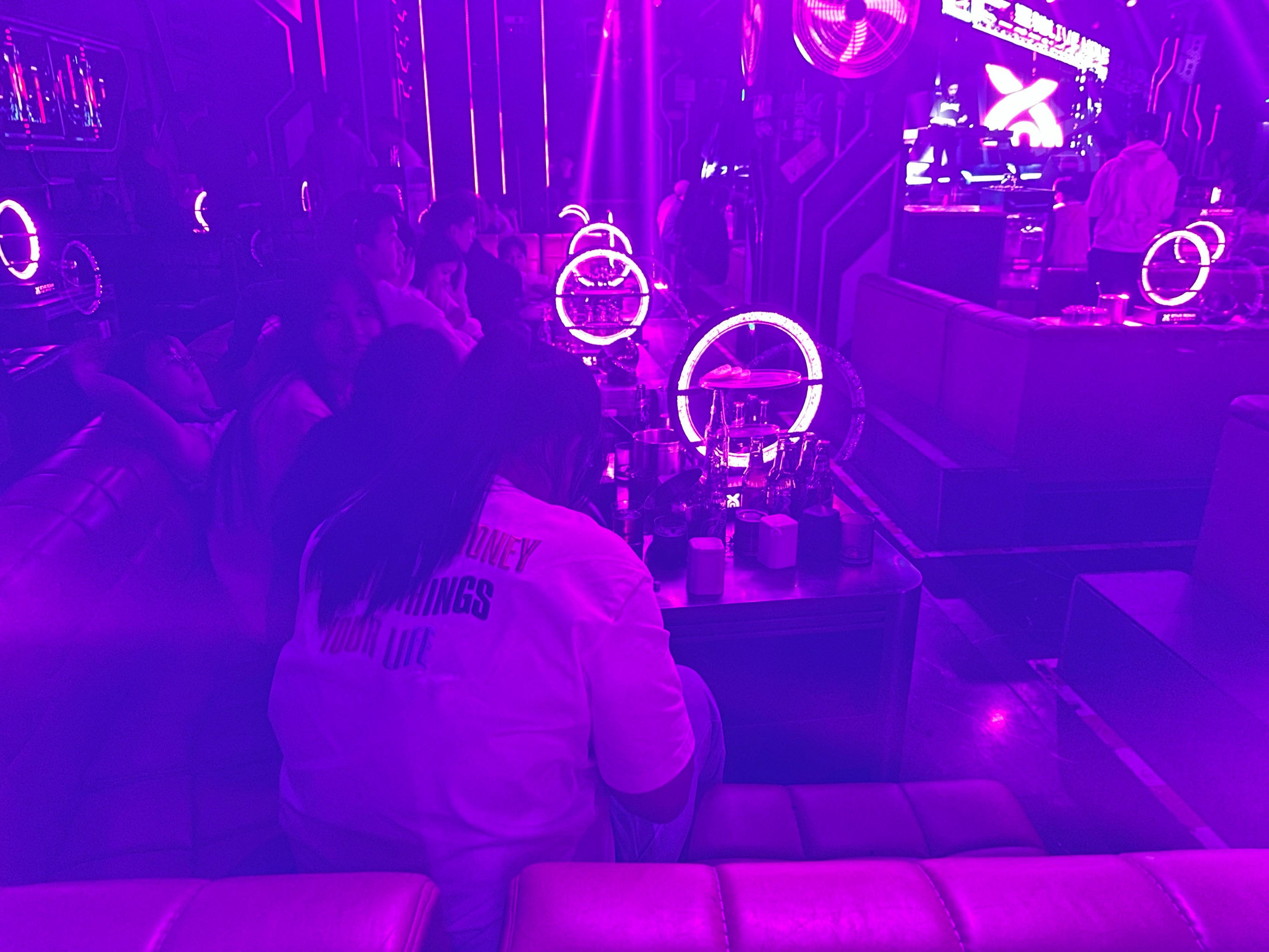 清远商务ktv,解释商务ktv的含义-清城区ktv预订