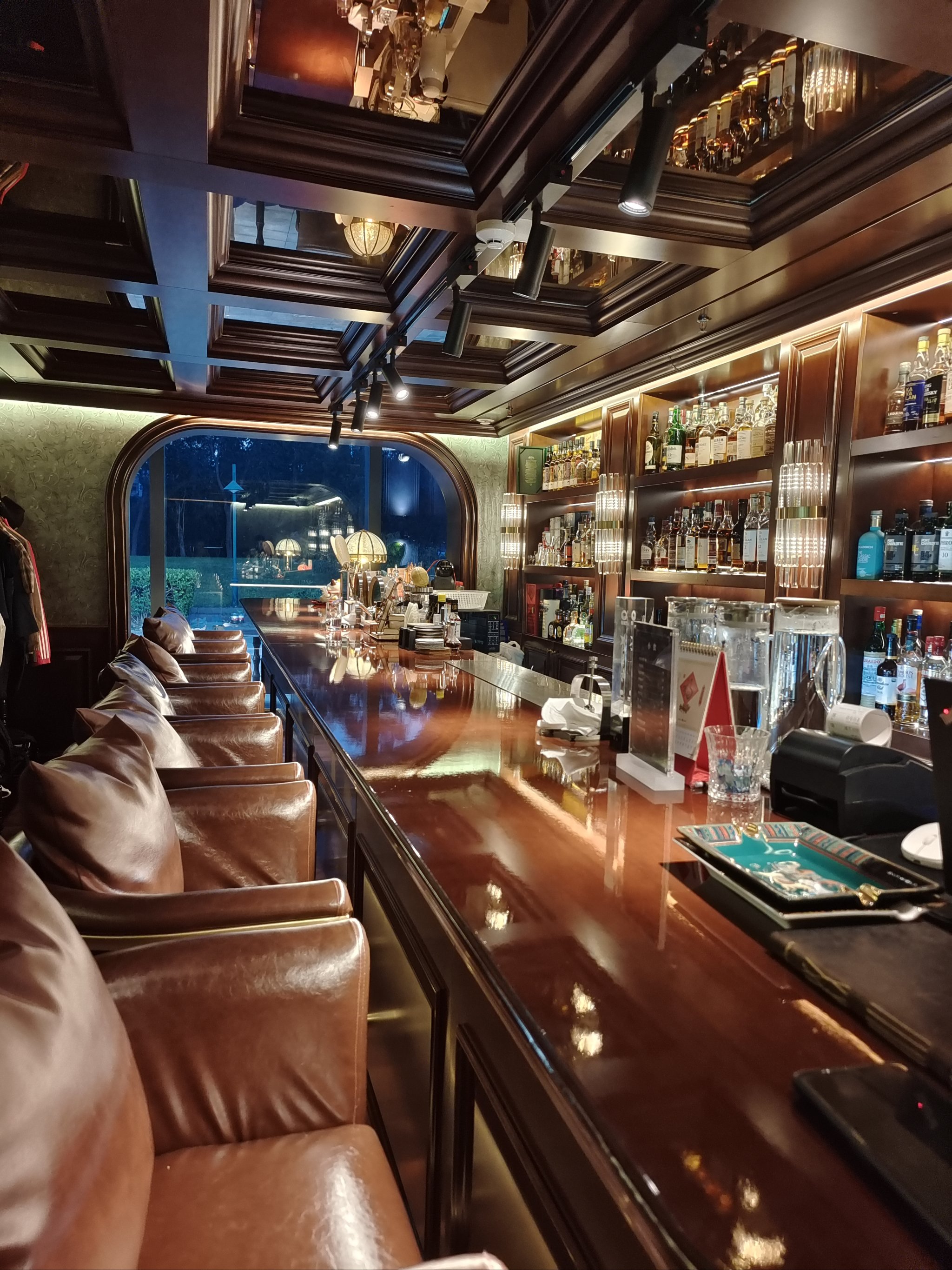 清远商务ktv，探讨商务ktv的含义-连州市ktv预订